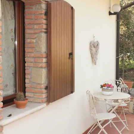 Le Casette Sul Garda Bed & Breakfast