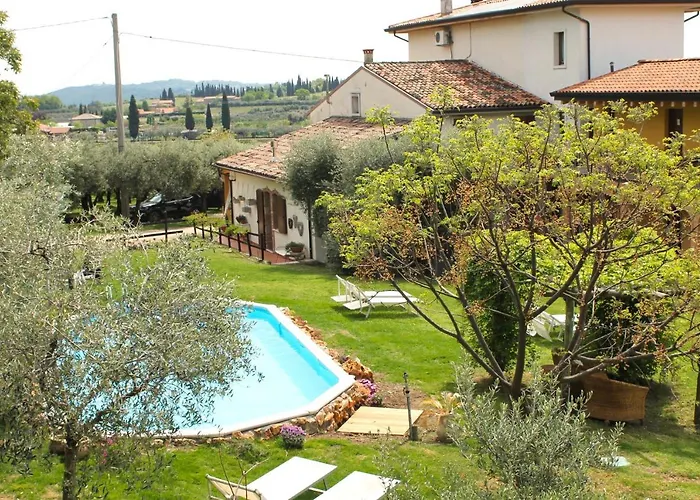 Le Casette Sul Garda Bed & Breakfast 3*