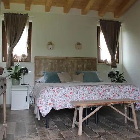 לינה וארוחת בוקר Le Casette Sul Garda קאבאיון ורונסה